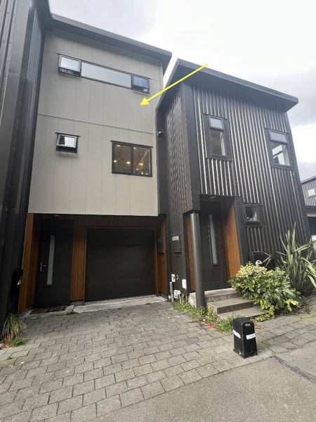 165 Grant Road, Thorndon, Wellington - Carousel 1