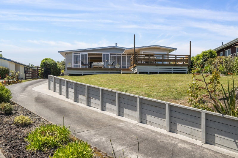 54 Tremaine Avenue, Two Mile Bay, Taupo - Carousel 1