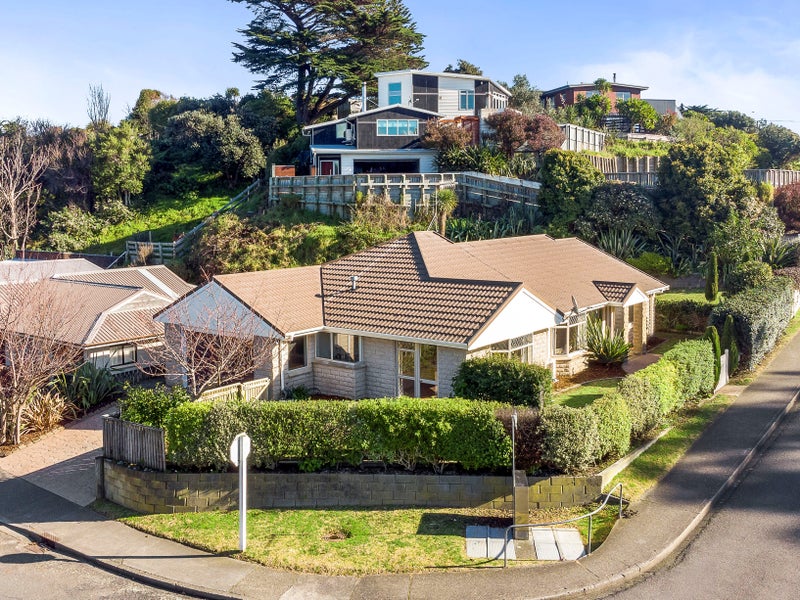 10 Tiromoana Road, Raumati South, Paraparaumu - Carousel 1