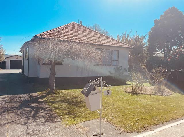 5 Barton Avenue, Marewa, Napier - Carousel 1