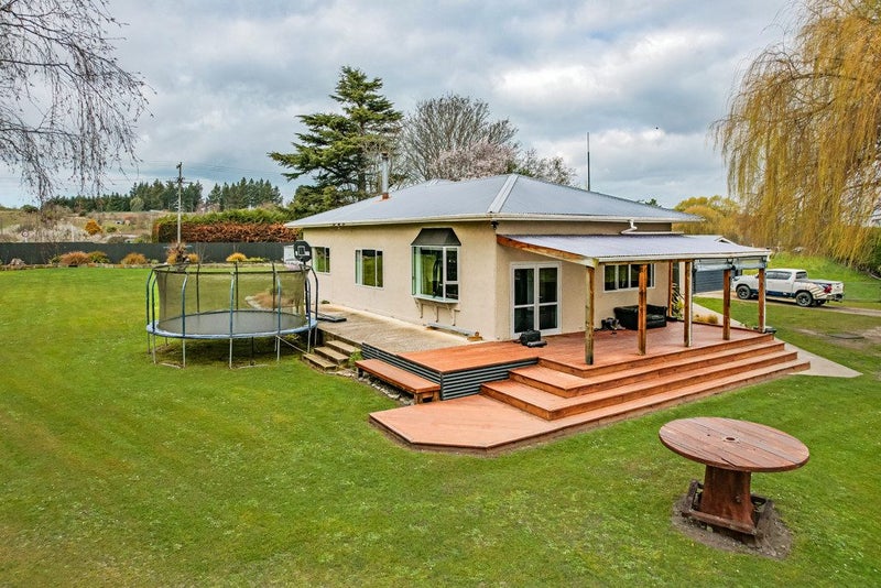 16 Round Hill Road, Reidston, Oamaru - Carousel 2