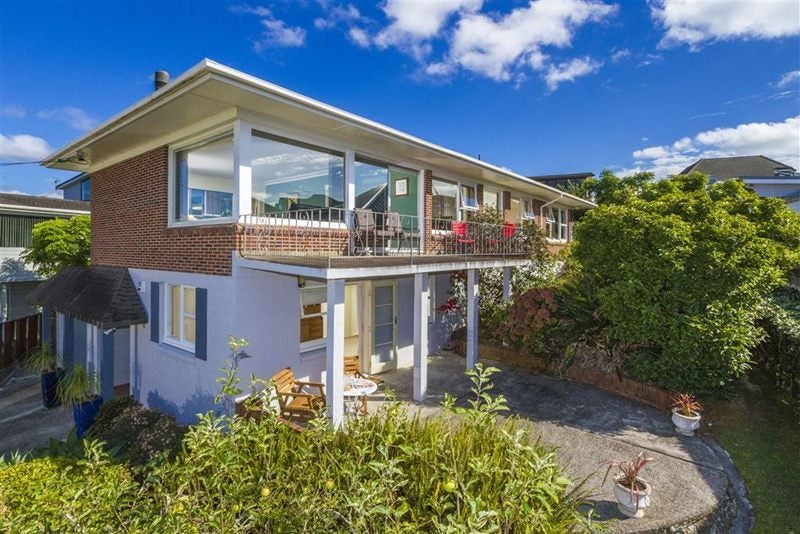 3 Jellicoe Road, Murrays Bay, Auckland - Carousel 1
