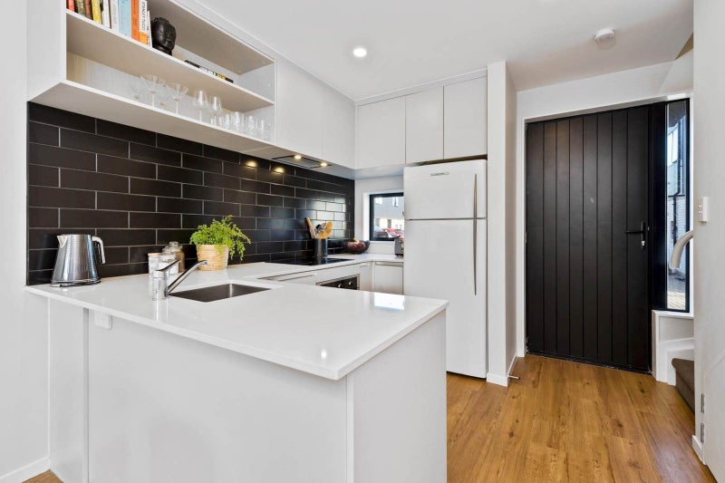 37 Ivy Nola Way, Henderson, Auckland - Carousel 2