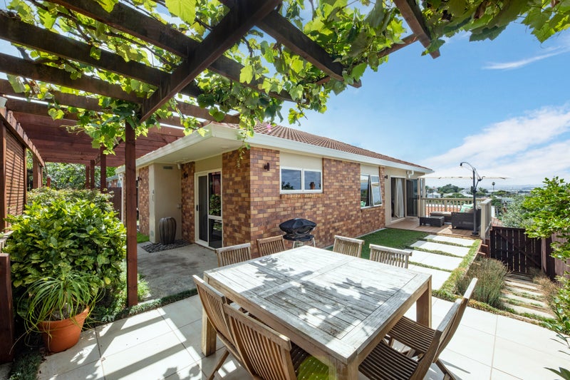 36A Normans Hill Road, Onehunga, Auckland - Carousel 1