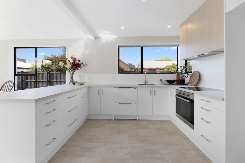 4 Harkness Place, Avonhead, Christchurch - Carousel 1