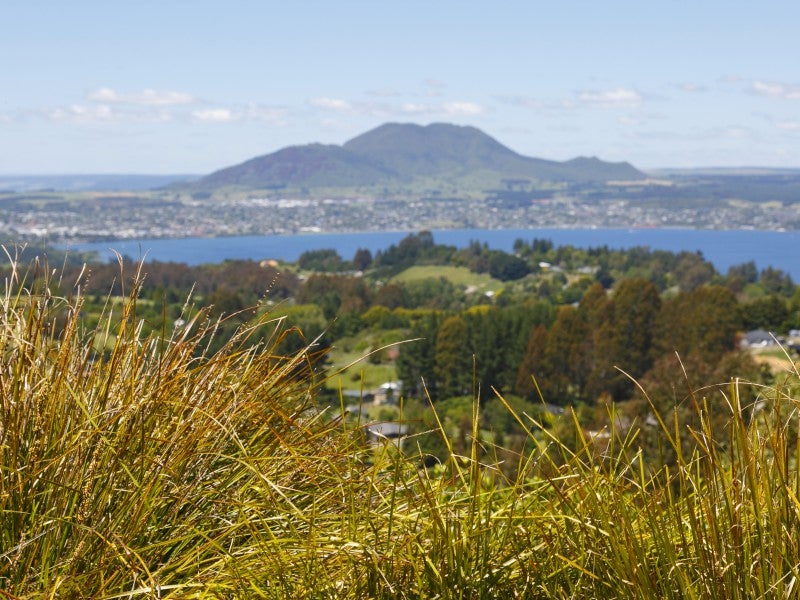 121 Highland Drive, Acacia Bay, Taupo - Carousel 2