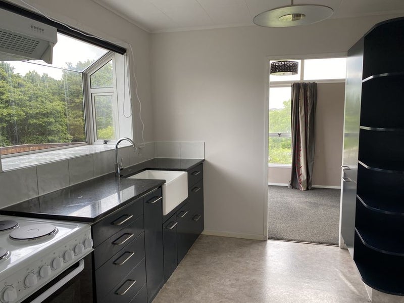 10 Everglade Drive, Goodwood Heights, Auckland - Carousel 2