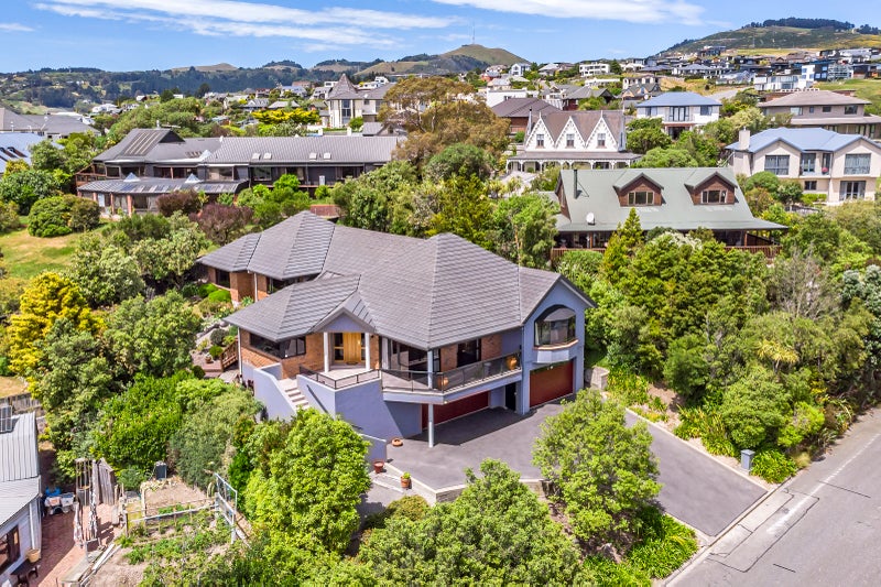 81 Penruddock Rise, Westmorland, Christchurch - Carousel 2