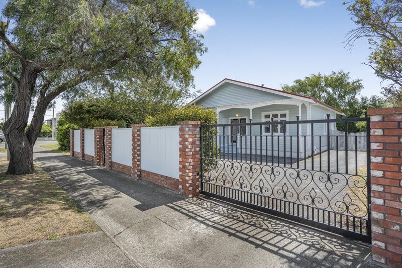 143 Cuba Street, Petone, Lower Hutt - Carousel 23