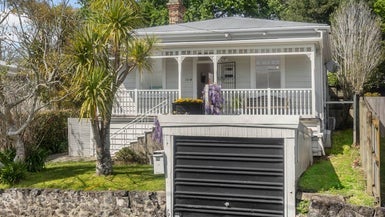 32 Fourth Avenue, Kingsland, Auckland - Carousel 1