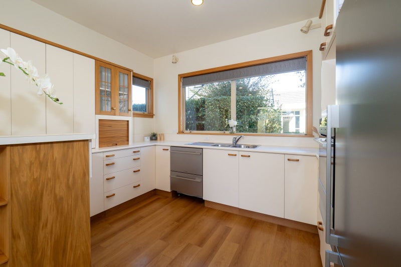 91 Walnut Avenue, Allenton, Ashburton - Carousel 2