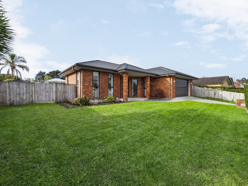 48 Magellan Rise, Flagstaff, Hamilton - Carousel 2