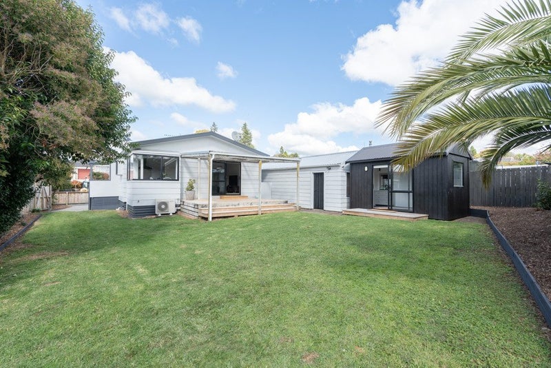 4 Carew Street, Nawton, Hamilton - Carousel 1