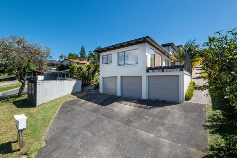 1/22 Don Croot Street, Western Springs, Auckland - Carousel 1