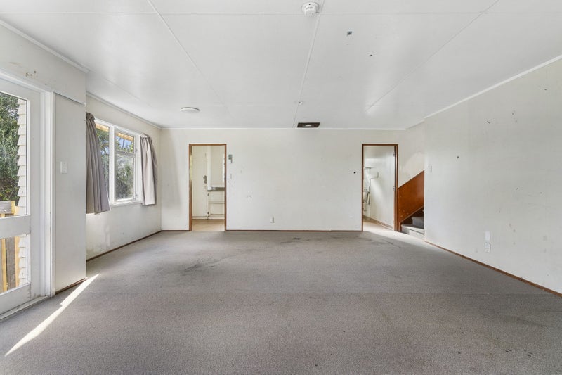 42 Danbury Drive, Torbay, Auckland - Carousel 2