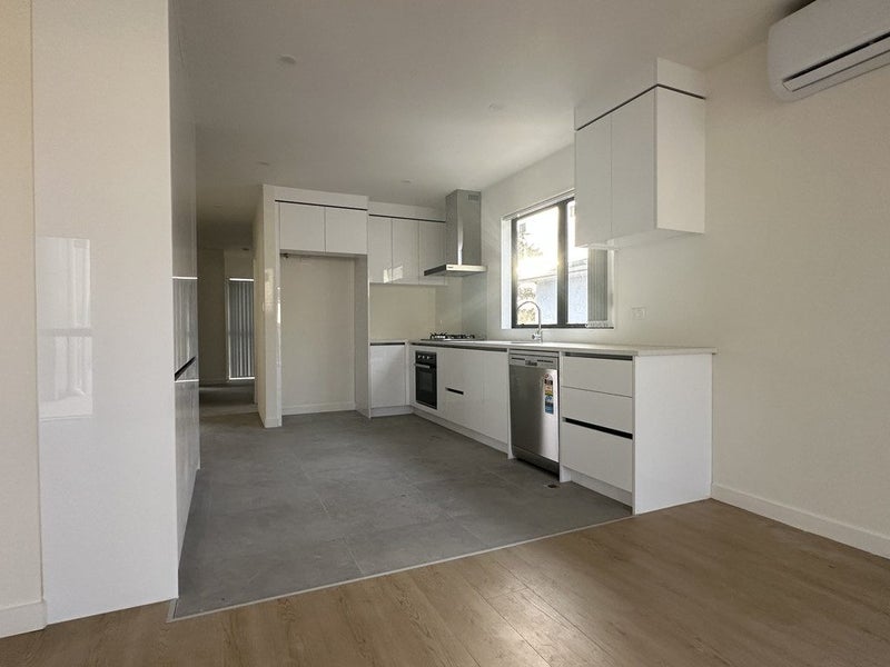 79B Carlisle Road, Torbay, Auckland - Carousel 2