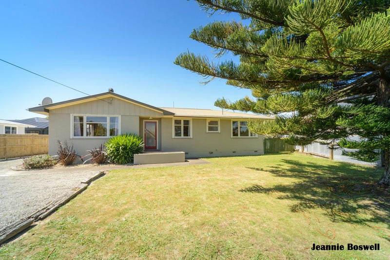 22C Roberts Line, Kelvin Grove, Palmerston North - Carousel 20