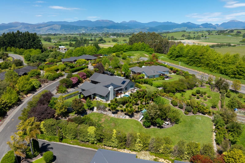 9 Bright Lane, Redwood Valley, Richmond - Carousel 29