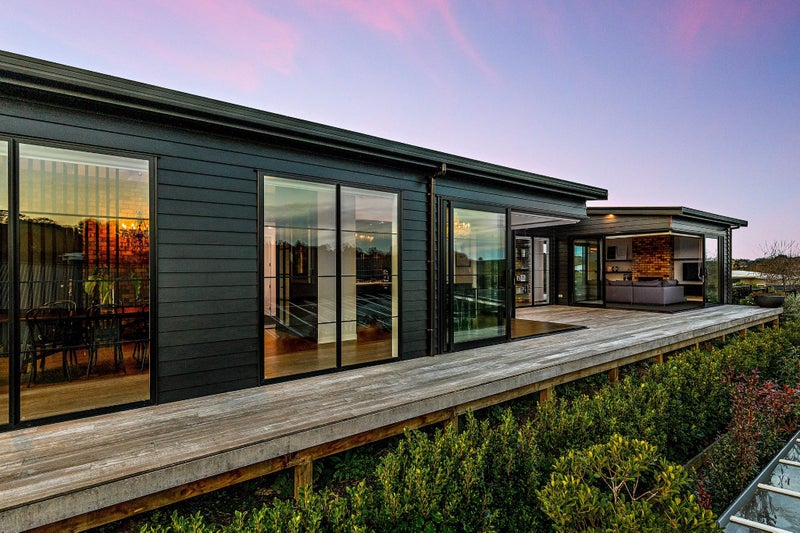 8 Laly Haddon Place, Warkworth - Carousel 2