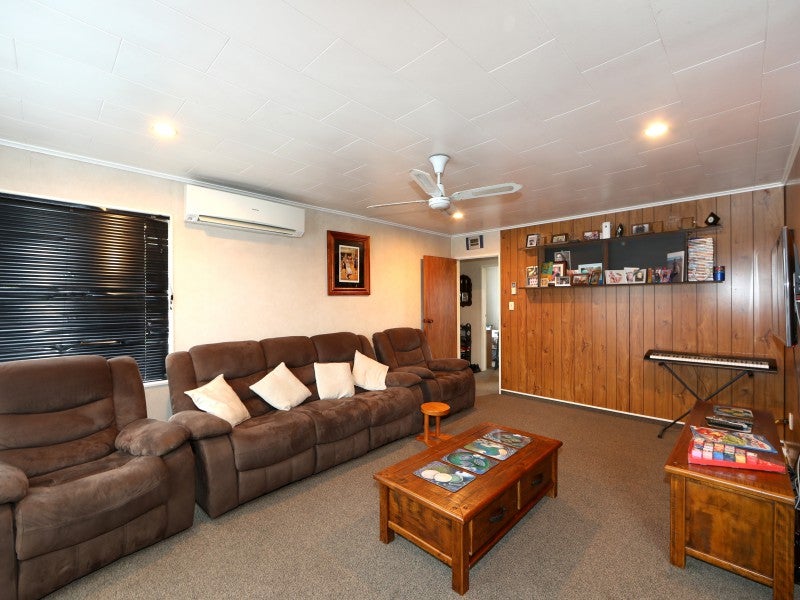 58 Sunderland Drive, Flaxmere, Hastings - Carousel 2