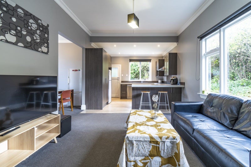 2 Ashley Street, Belleknowes, Dunedin - Carousel 2