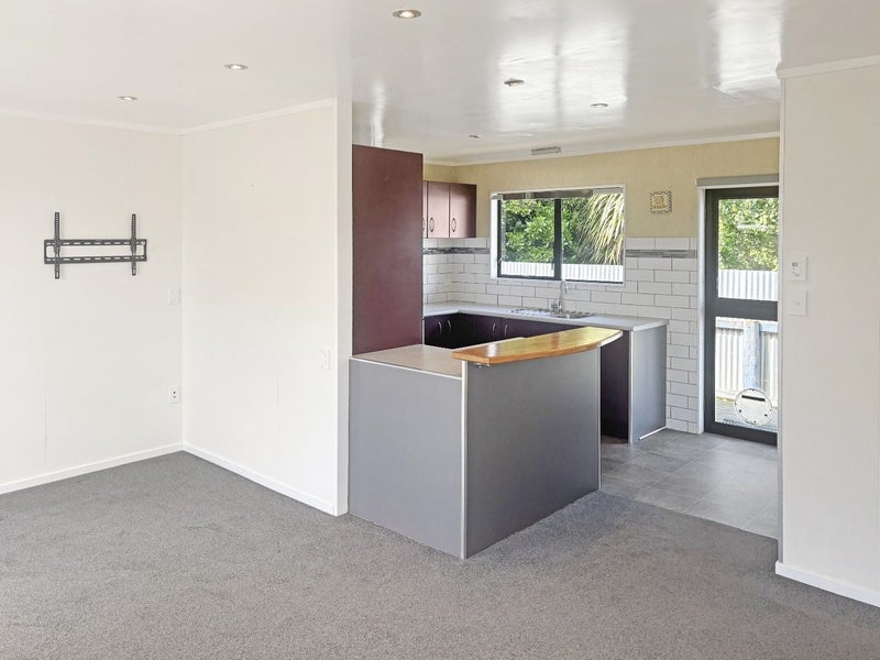28A Massey Crescent, Marewa, Napier - Carousel 2