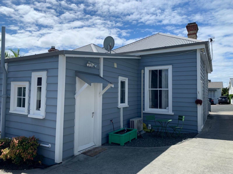 6 Turakina Street, Grey Lynn, Auckland - Carousel 2