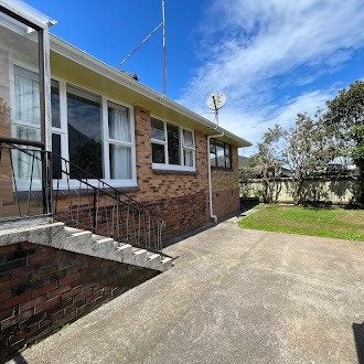 6/15 Campbell Road, One Tree Hill, Auckland - Carousel 1