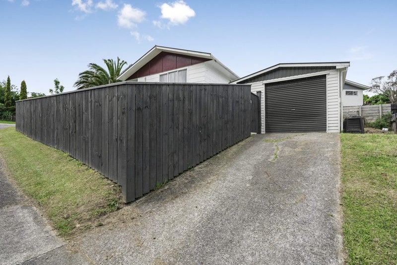 2 Ely Grove, Wainuiomata, Lower Hutt - Carousel 2