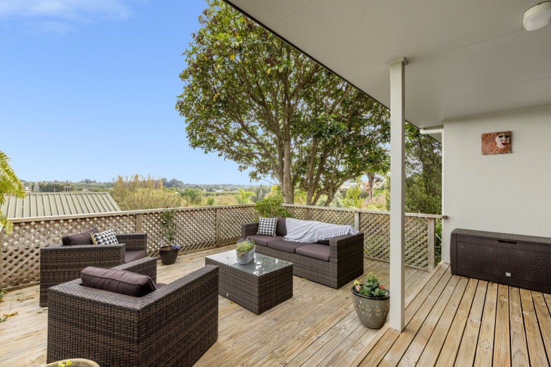 5 Greenstone Way, Hairini, Tauranga - Carousel 2