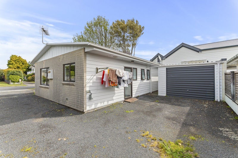 2/5 Hawea Street, Merrilands, New Plymouth - Carousel 14