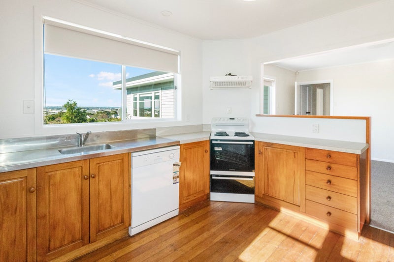 151 Paihia Road, One Tree Hill, Auckland - Carousel 2