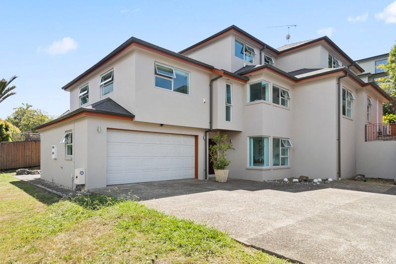 61B Clonbern Road, Remuera, Auckland - Carousel 1
