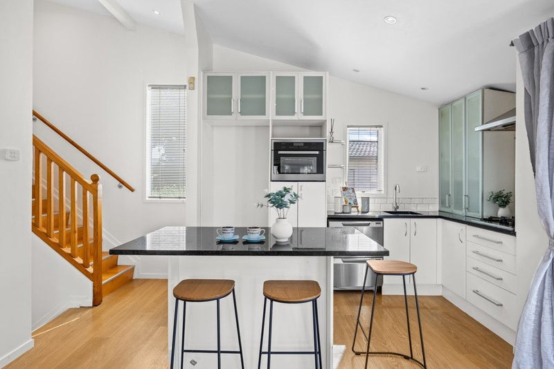 12 Tomuri Place, Mount Wellington, Auckland - Carousel 2