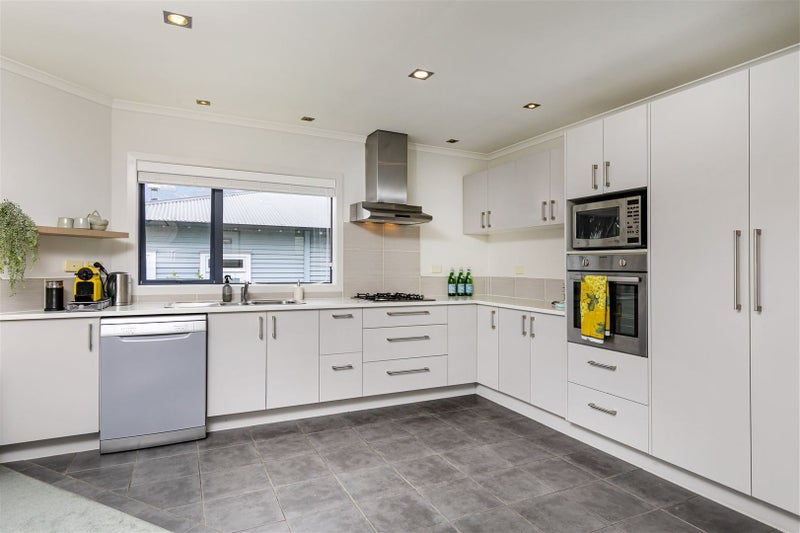 2/199 Onewa Road, Birkenhead, Auckland - Carousel 2