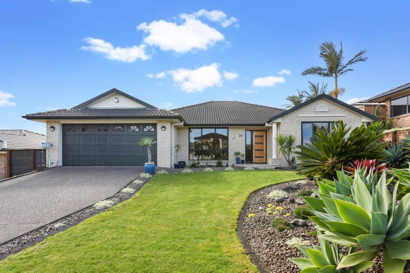 30 Fleetwood Drive, Henderson, Auckland - Carousel 1