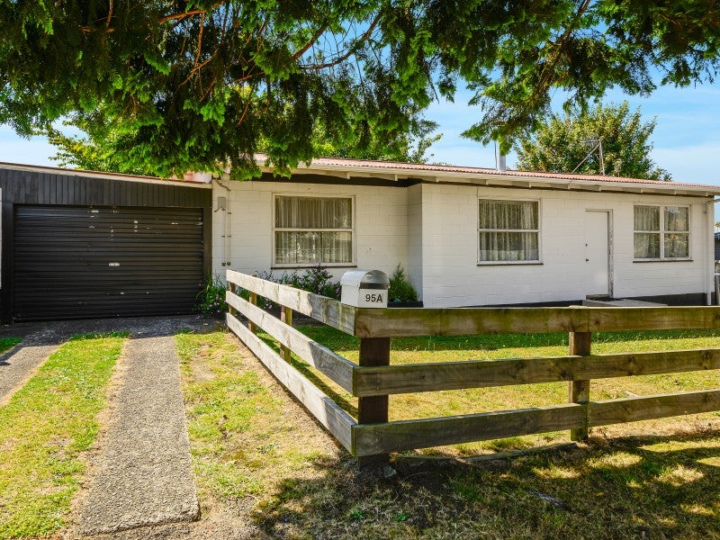 95A Edmund Road, Mangakakahi, Rotorua - Carousel 1