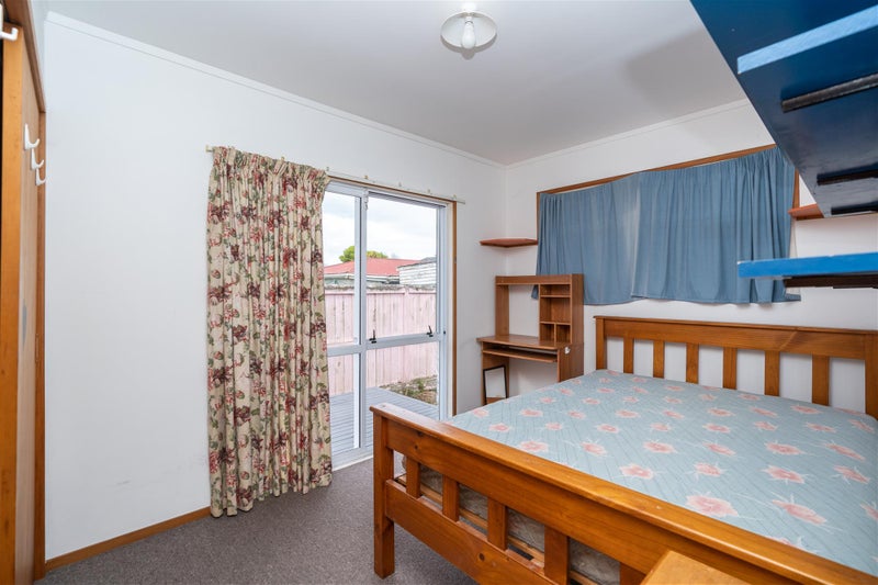 4 Southsea Crescent, Silverdale, Hamilton - Carousel 8