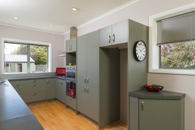 5 Nile Street, Waterloo, Lower Hutt - Carousel 2
