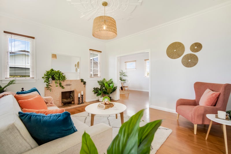 403 Carrington Street, Upper Vogeltown, New Plymouth - Carousel 1