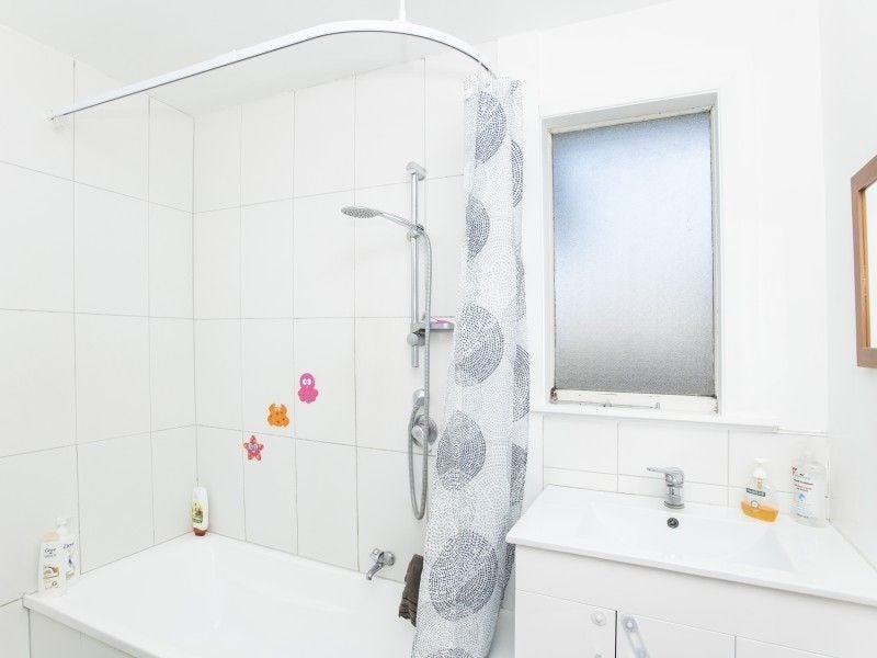 7 Duke Street, Tamarau, Gisborne - Carousel 13