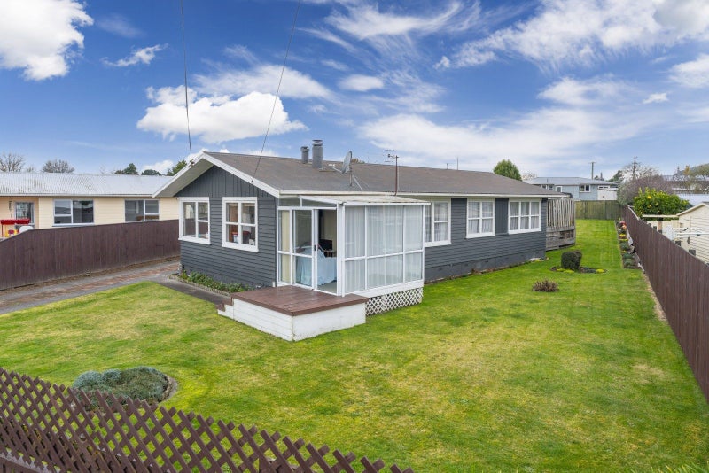 3 Simkin Street, Taupo - Carousel 1