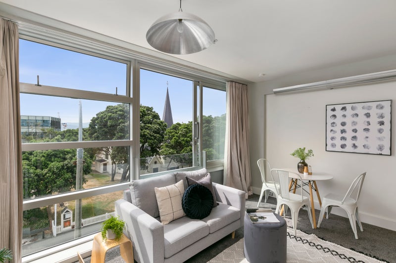 17/43 Mulgrave Street, Thorndon, Wellington - Carousel 1