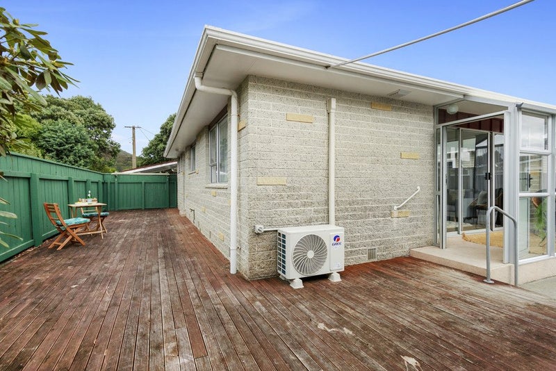 2/13 St Ronans AVE, WATERLOO, LOWER HUTT - Carousel 2