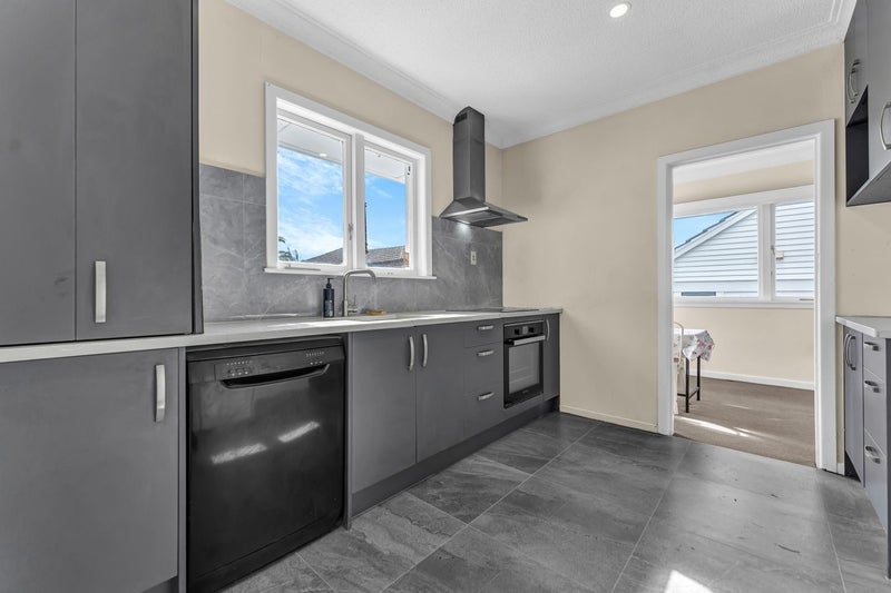 199 Hillsborough Road, Hillsborough, Auckland - Carousel 2