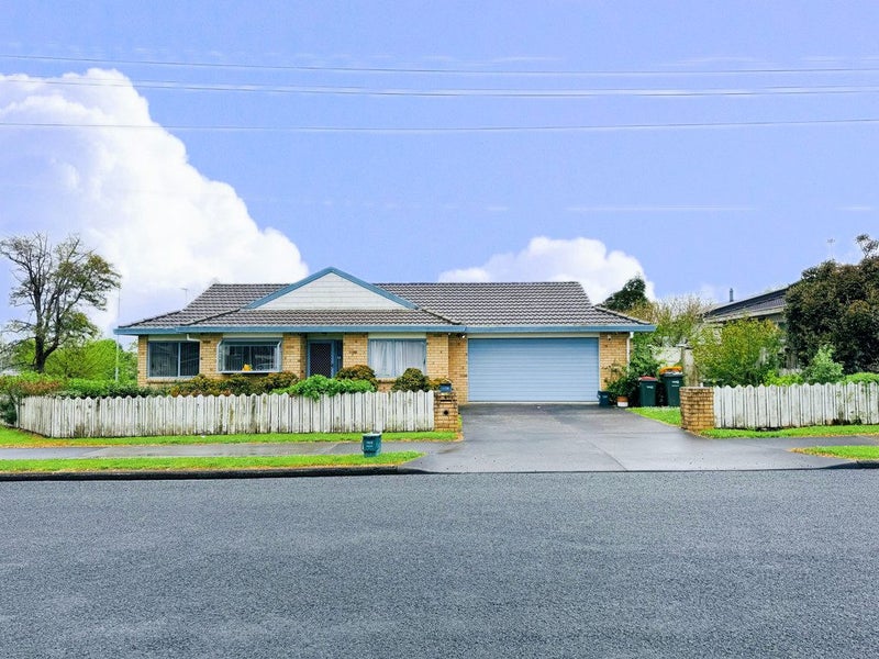 2/17 Queen Street, Papakura, Auckland - Carousel 1