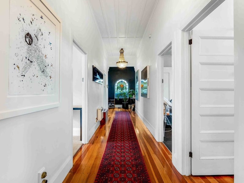 9 Rarawa Street, Mount Eden, Auckland - Carousel 1