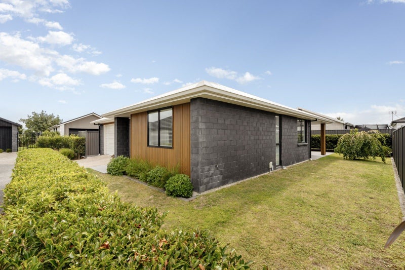 8 Shannon Lane, Pyes Pa, Tauranga - Carousel 12