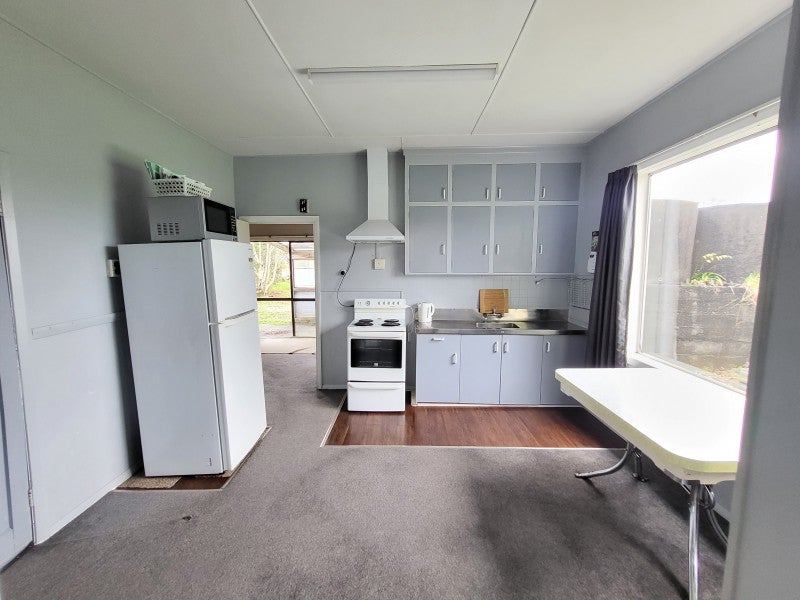 2 Golf Links Road, Kaiata, Greymouth - Carousel 2