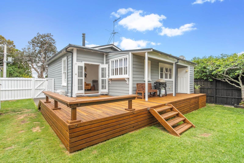 50 Cameron Street, Onehunga, Auckland - Carousel 1
